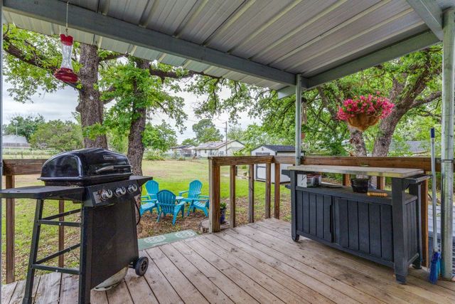 12490 Deeds Court, Azle, TX 76020