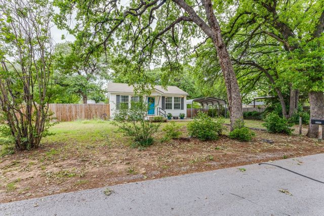 12490 Deeds Court, Azle, TX 76020