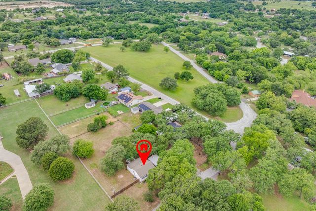 12490 Deeds Court, Azle, TX 76020