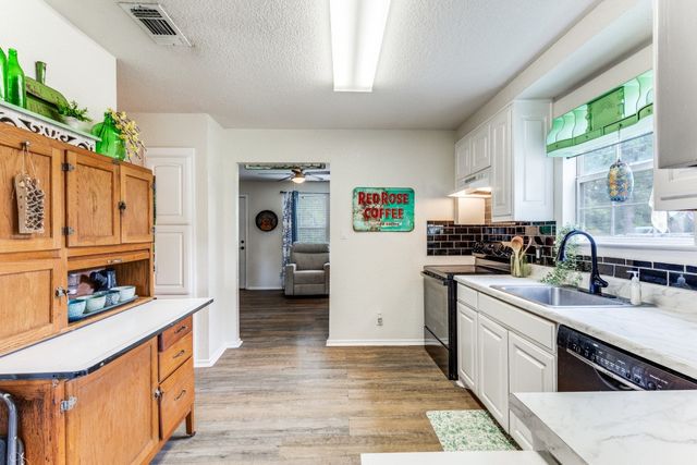 12490 Deeds Court, Azle, TX 76020