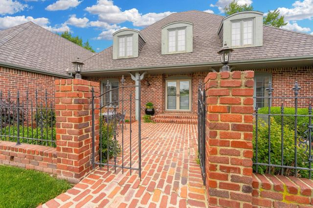 13121 E Killenwood Drive, Wichita, KS 67230