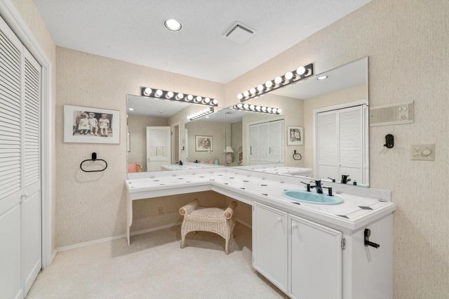 13121 E Killenwood Drive, Wichita, KS 67230