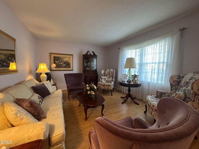 807 Palmetto Drive, Cary, NC 27511