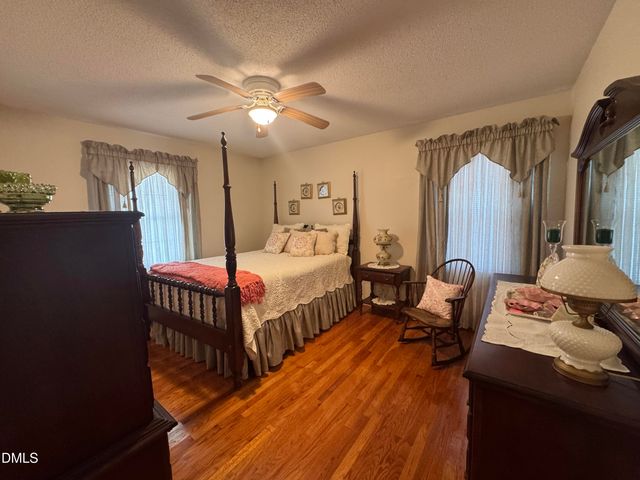 807 Palmetto Drive, Cary, NC 27511