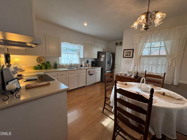 807 Palmetto Drive, Cary, NC 27511