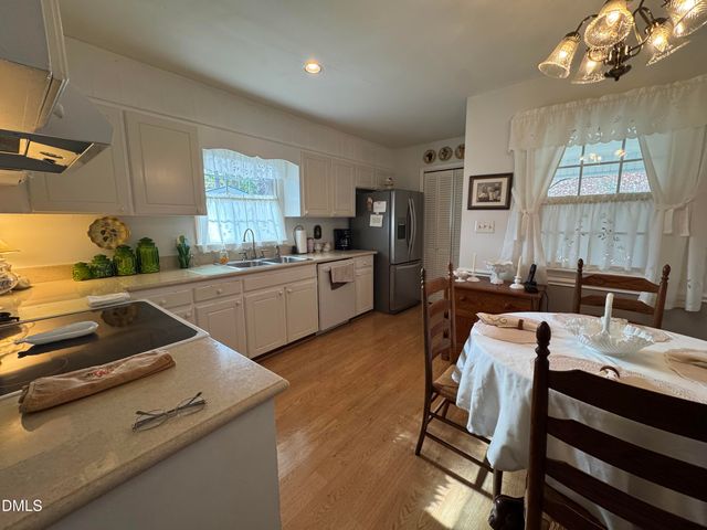 807 Palmetto Drive, Cary, NC 27511