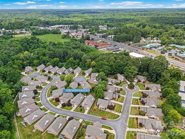 1220 Mcgill Pond Lane, Rock Hill, SC 29732