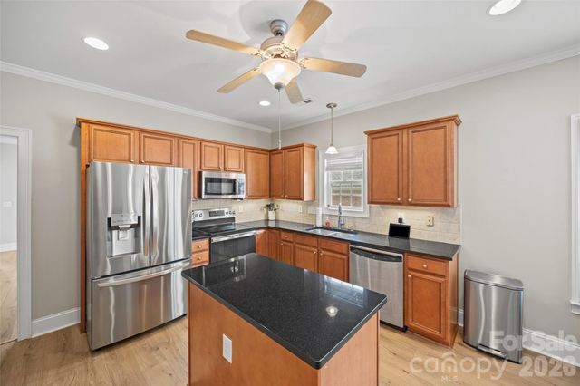 1220 Mcgill Pond Lane, Rock Hill, SC 29732