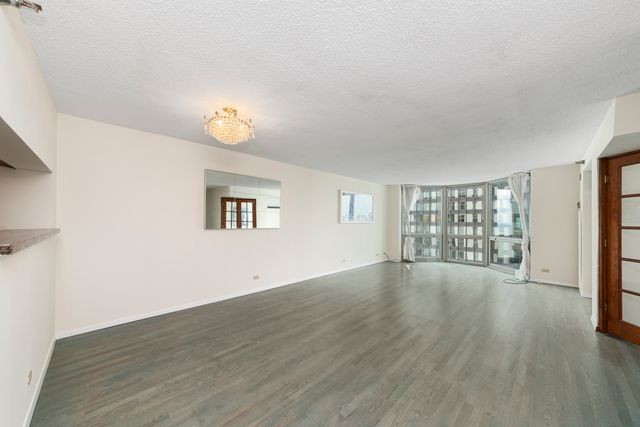 195 N Harbor Drive 1606, Chicago, IL 60601