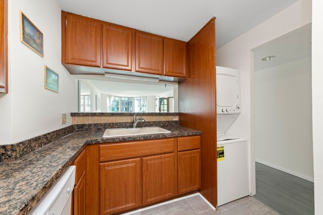 195 N Harbor Drive 1606, Chicago, IL 60601