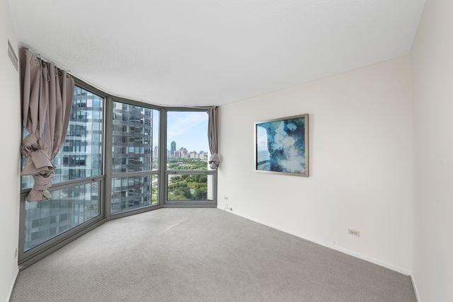 195 N Harbor Drive 1606, Chicago, IL 60601