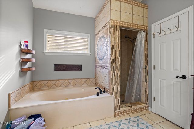 8040 Hunt Club Cove, Olive Branch, MS 38654