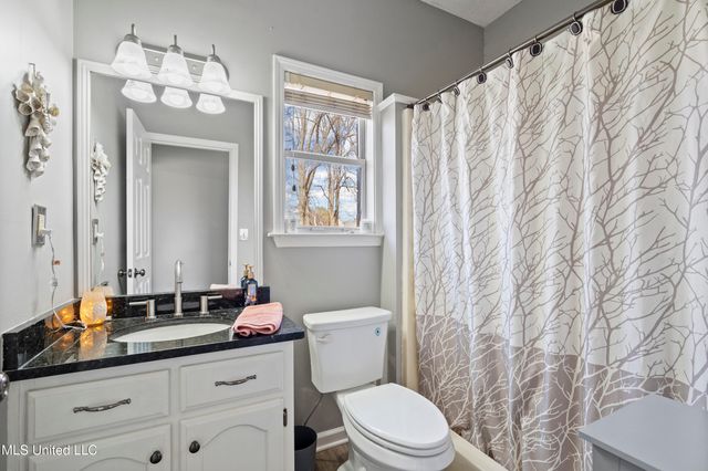 8040 Hunt Club Cove, Olive Branch, MS 38654