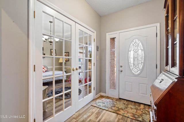 8040 Hunt Club Cove, Olive Branch, MS 38654