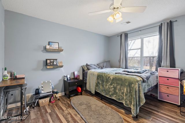 8040 Hunt Club Cove, Olive Branch, MS 38654