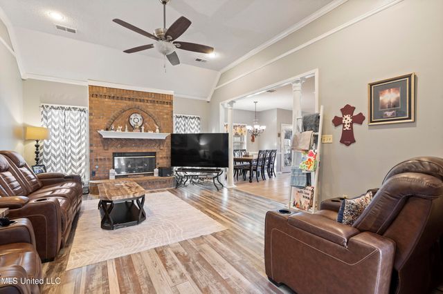 8040 Hunt Club Cove, Olive Branch, MS 38654