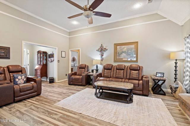 8040 Hunt Club Cove, Olive Branch, MS 38654