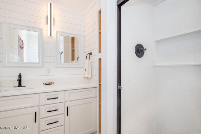 290 Broad Creek Loop Road, Newport, NC 28570