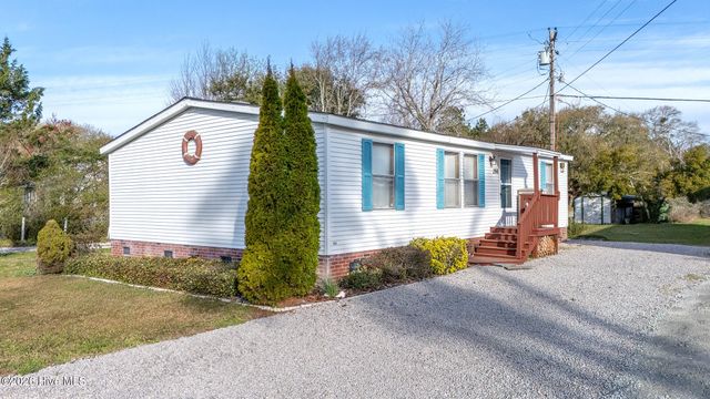 290 Broad Creek Loop Road, Newport, NC 28570