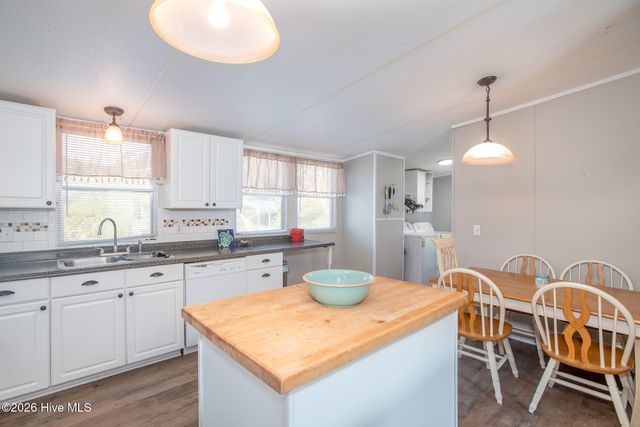 290 Broad Creek Loop Road, Newport, NC 28570