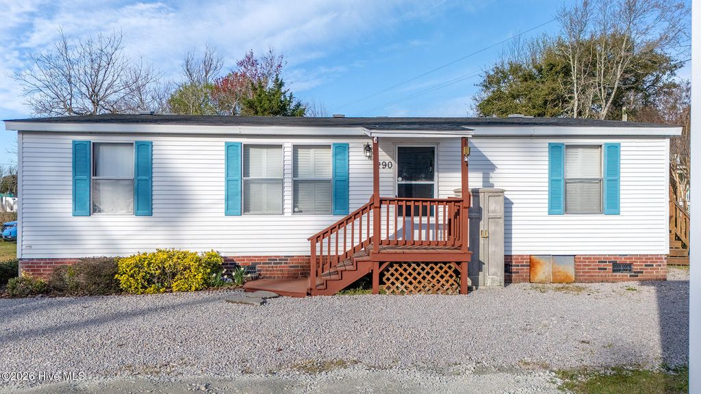 290 Broad Creek Loop Road, Newport, NC 28570