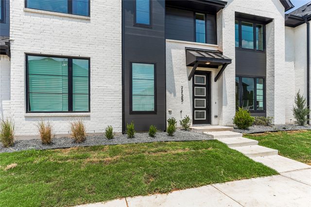 7725 Reis Lane, North Richland Hills, TX 76182