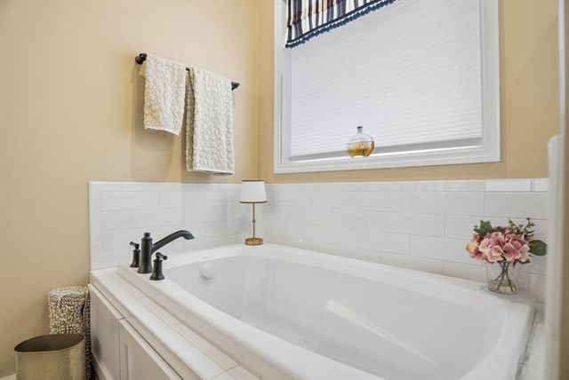 6506 Harvest Way, Chaska, MN 55318