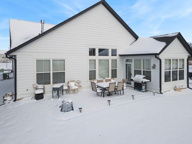 6506 Harvest Way, Chaska, MN 55318
