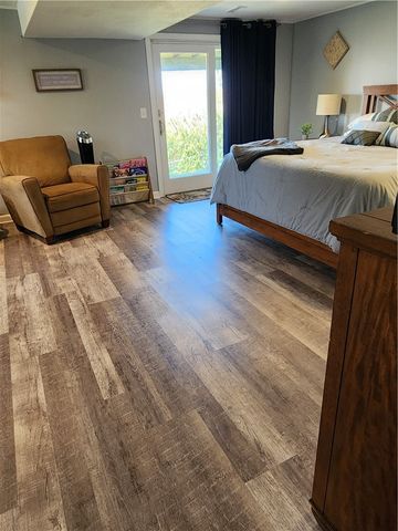 29 Algonquin Drive, Middletown, RI 02842