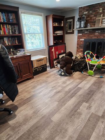 29 Algonquin Drive, Middletown, RI 02842