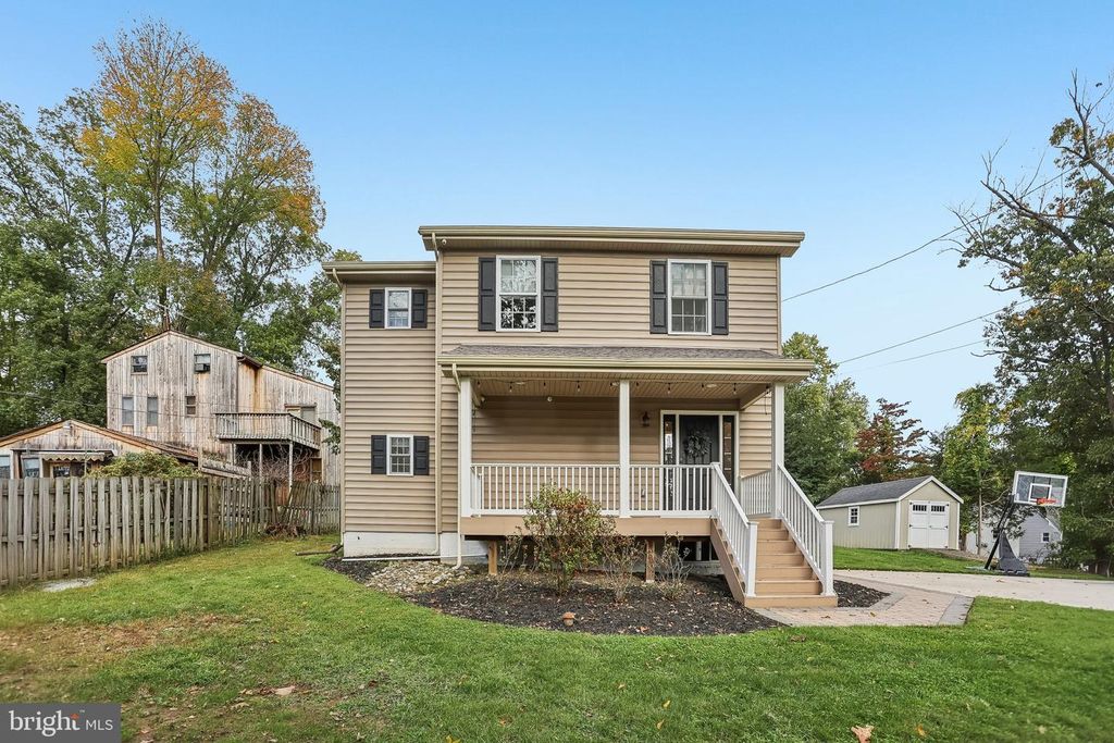 139 S ELMWOOD AVE, LANGHORNE, PA 19047 — exterior