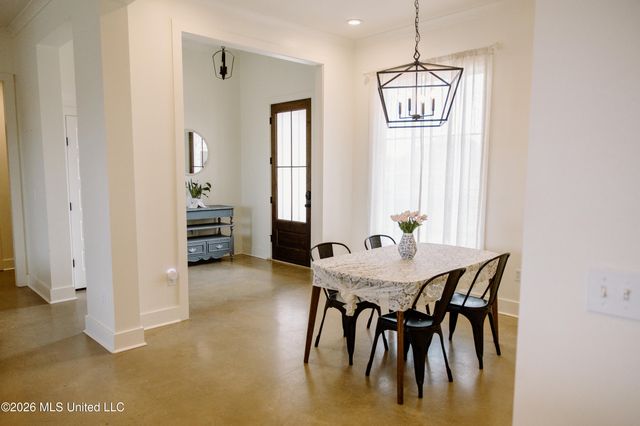 209 Ashbury Cove, Canton, MS 39046