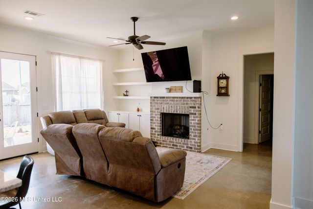 209 Ashbury Cove, Canton, MS 39046