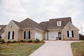 209 Ashbury Cove, Canton, MS 39046