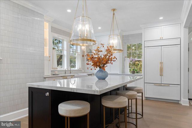 100 W BRIDGE ST, New Hope, PA 18938