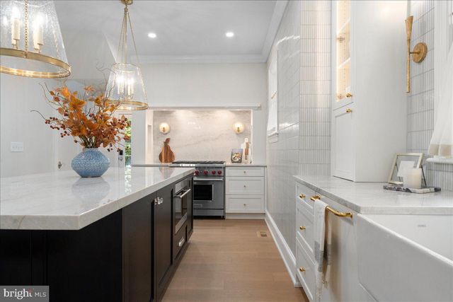 100 W BRIDGE ST, New Hope, PA 18938