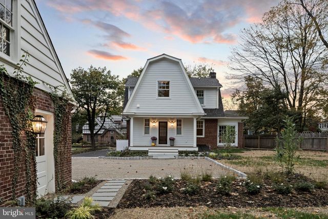 100 W BRIDGE ST, New Hope, PA 18938