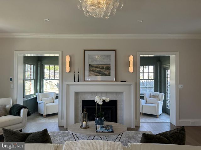 100 W BRIDGE ST, New Hope, PA 18938