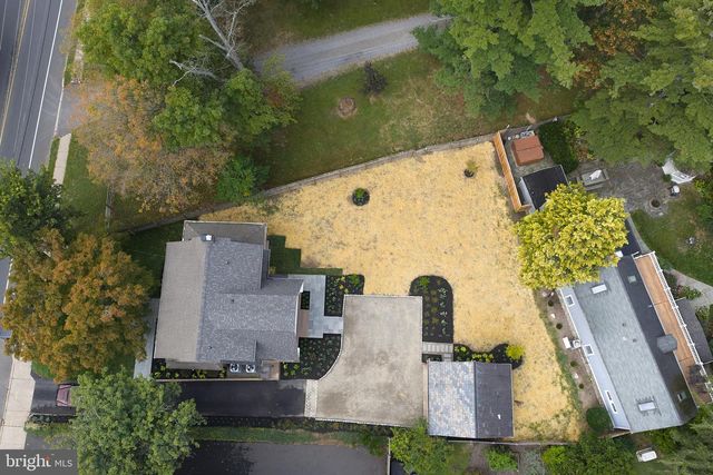 100 W BRIDGE ST, New Hope, PA 18938