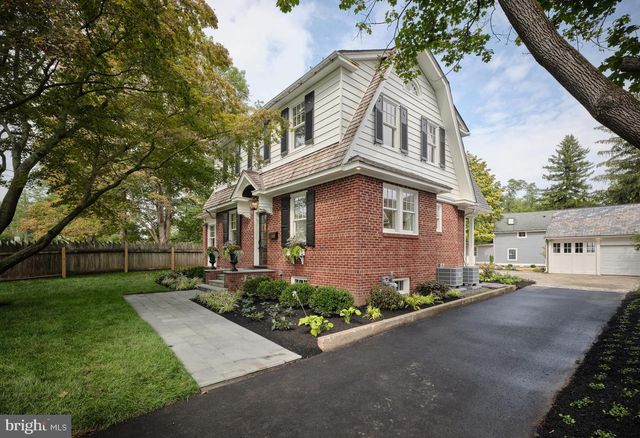 100 W BRIDGE ST, New Hope, PA 18938