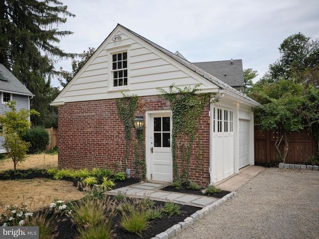 100 W BRIDGE ST, New Hope, PA 18938