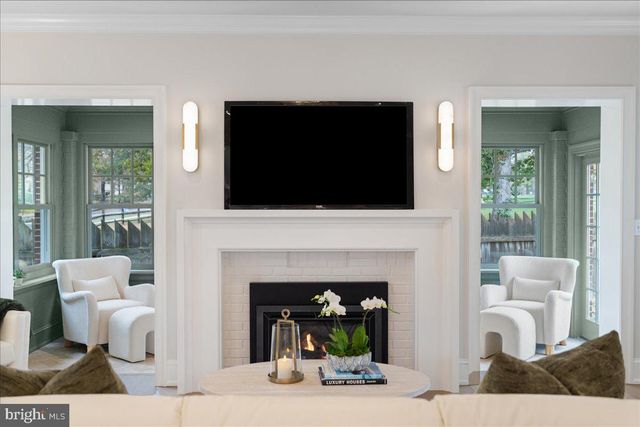 100 W BRIDGE ST, New Hope, PA 18938