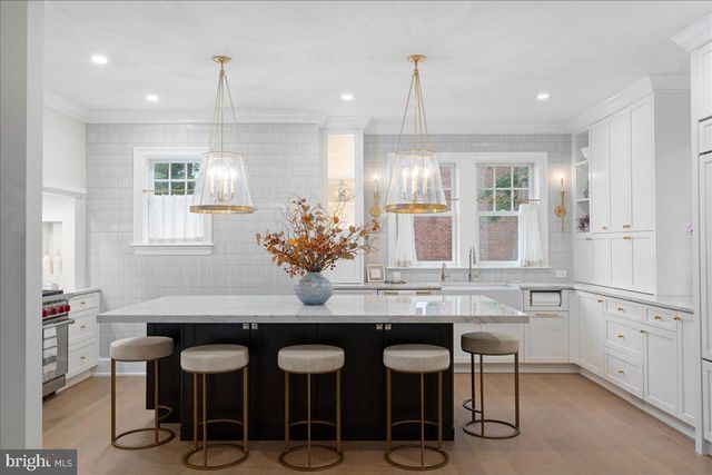 100 W BRIDGE ST, New Hope, PA 18938