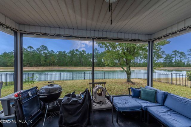 4667 PINE LAKE Drive, Middleburg, FL 32068