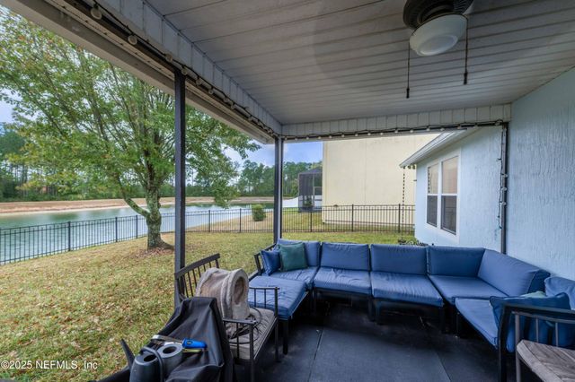 4667 PINE LAKE Drive, Middleburg, FL 32068