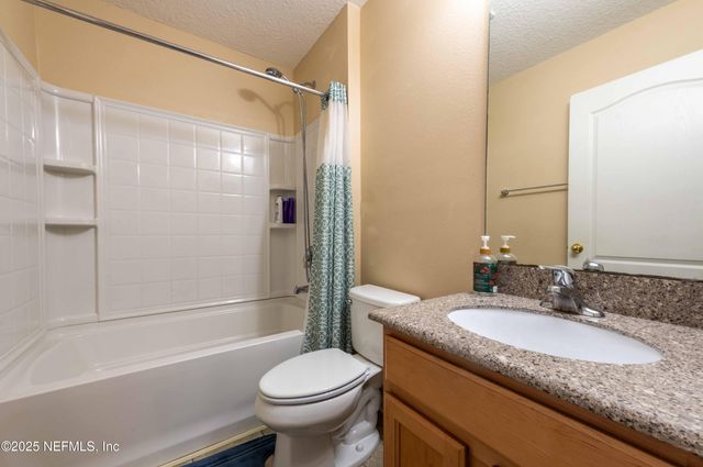 4667 PINE LAKE Drive, Middleburg, FL 32068