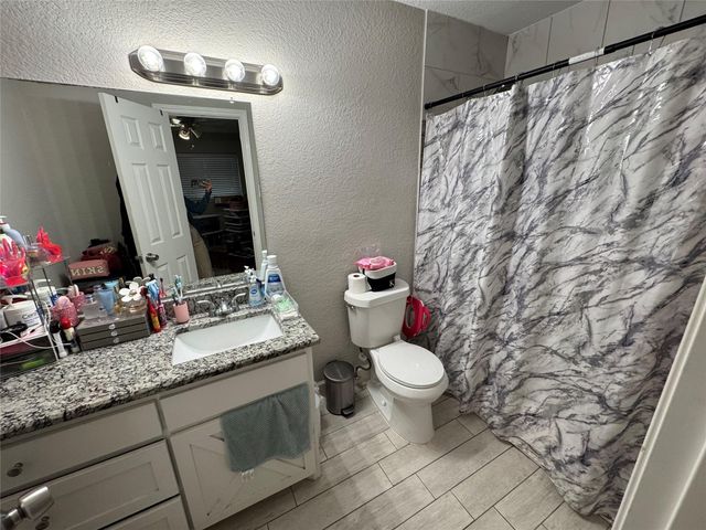 9743 Santa Monica Boulevard, Houston, TX 77089