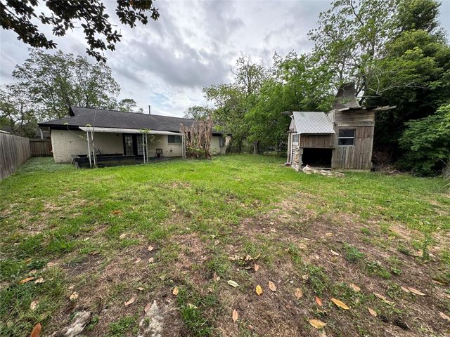 9743 Santa Monica Boulevard, Houston, TX 77089