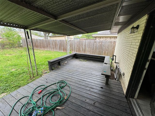 9743 Santa Monica Boulevard, Houston, TX 77089