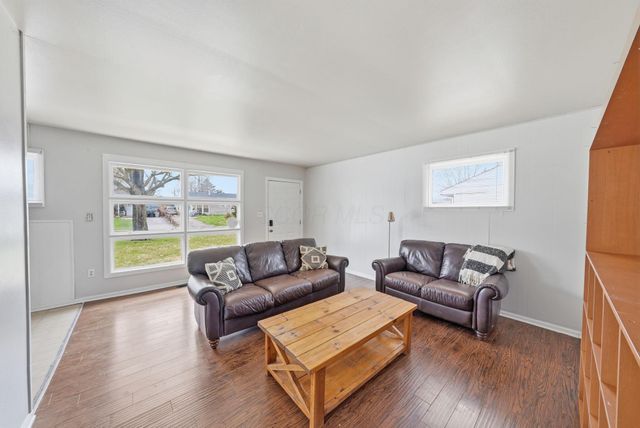 1696 Marsdale Avenue, Columbus, OH 43223